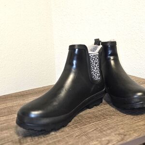 Black boots (ugg style) Brank new